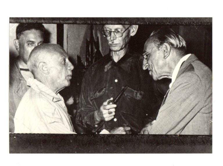 Picasso et Ozenfant, 1960, Cannes, La Californie© Archives P.G.