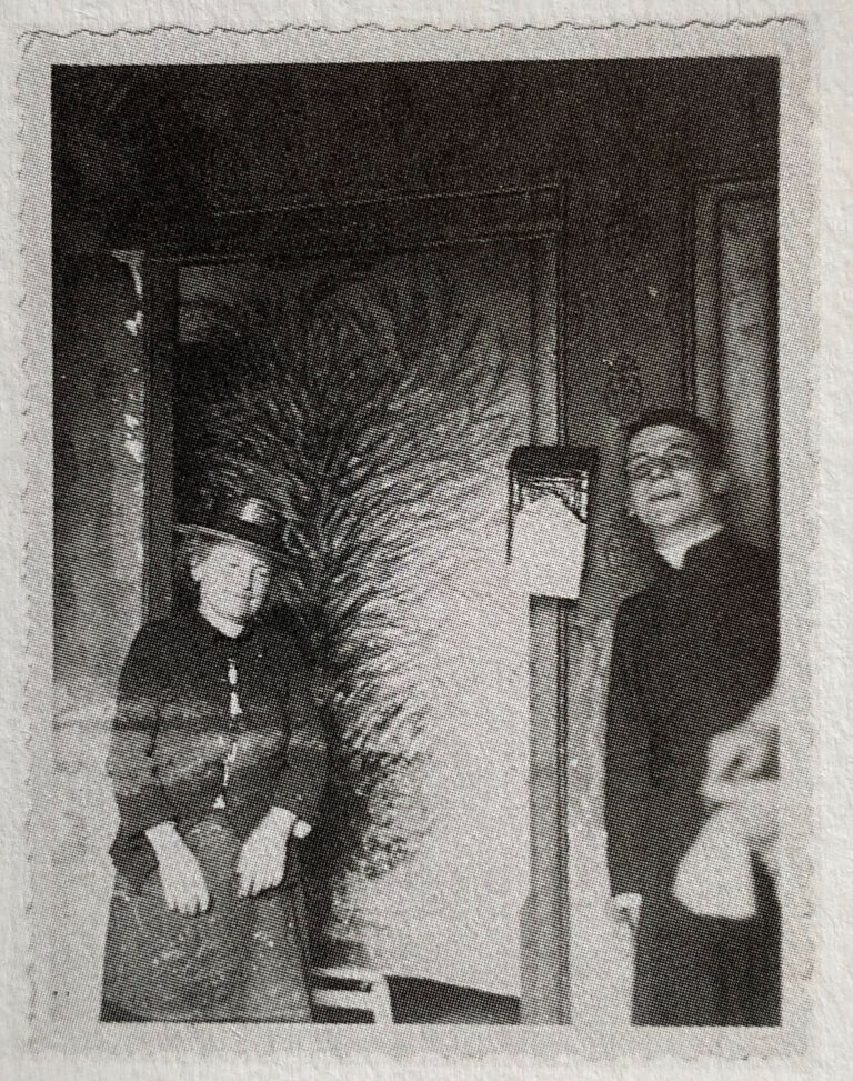 Photographie de Séraphine Louis par Mademoiselle Anne-Marie Uhde, circa 1928